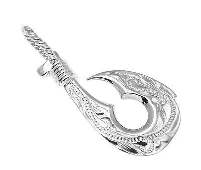 HEAVY SOLID 14K WHITE GOLD REVERSIBLE HAWAIIAN SCROLL ENGRAVED FISH HOOK PENDANT