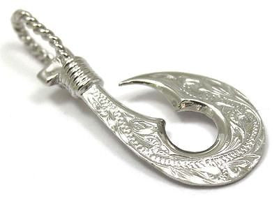 HEAVY SOLID 14K WHITE GOLD REVERSIBLE HAWAIIAN SCROLL ENGRAVED FISH HOOK PENDANT