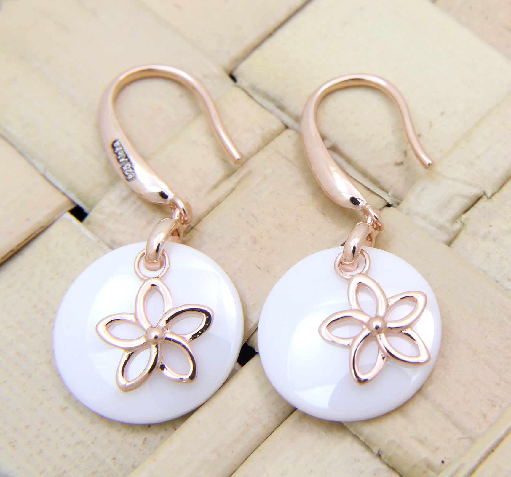 925 Silver Pink Rose Gold Hawaiian Plumeria Flower White Ceramic Circle  Earrings – Arthur's Jewelry