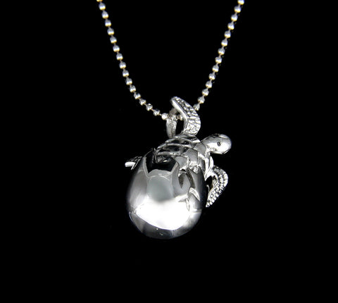STERLING SILVER 925 HAWAIIAN SEA TURTLE HATCHING FROM EGG PENDANT